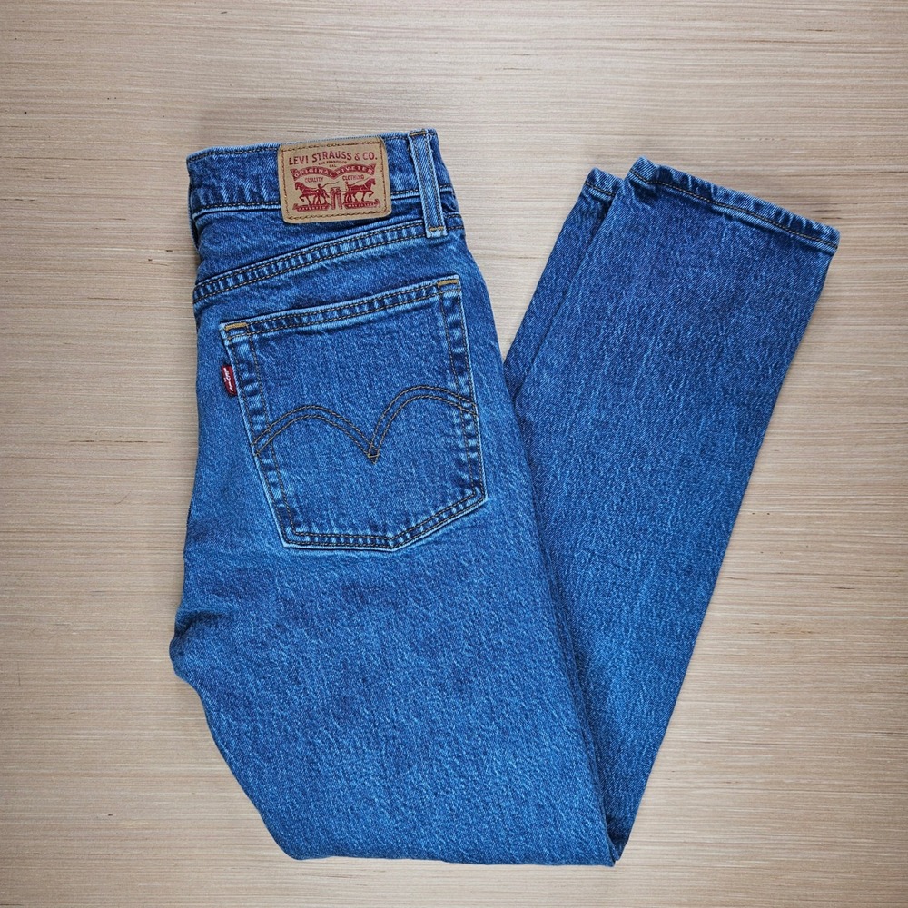 Levi Wedgie Fit Jeans Womens 26x27.5 Blue High Rise Button Fly Denim Classic